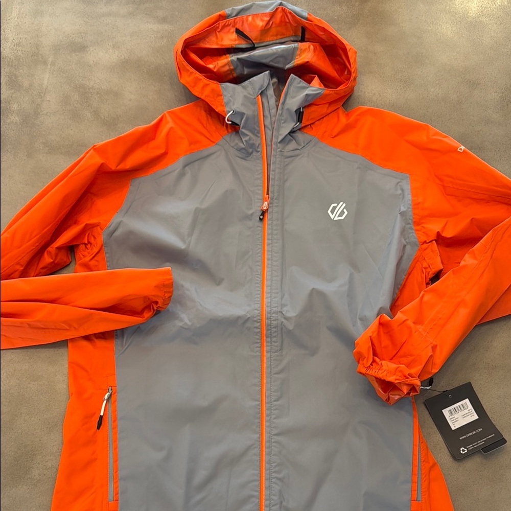 😎 Dare 2 B Vibrant Orange and Gray windbreaker